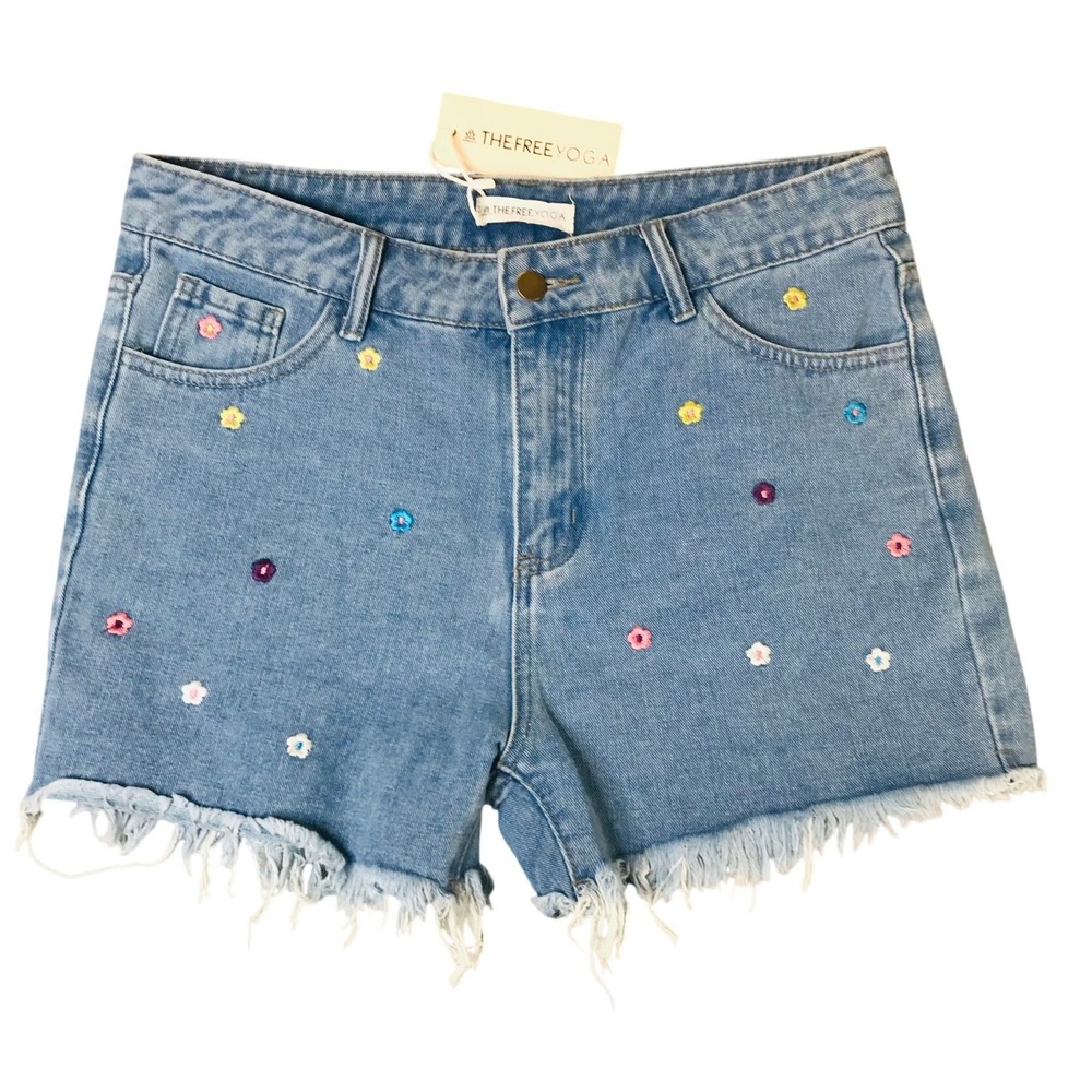 THEFREEYOGA Denim Shorts Light Wash Floral Embroidered Raw Hem Cut Off‎ 31 Waist